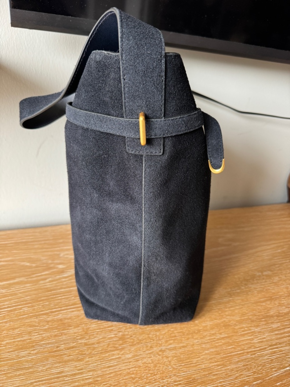 NWT MADEWELL Essential Belted Bucket Tote Juniper Berry Navy Suede NX034 - Picture 6 of 15